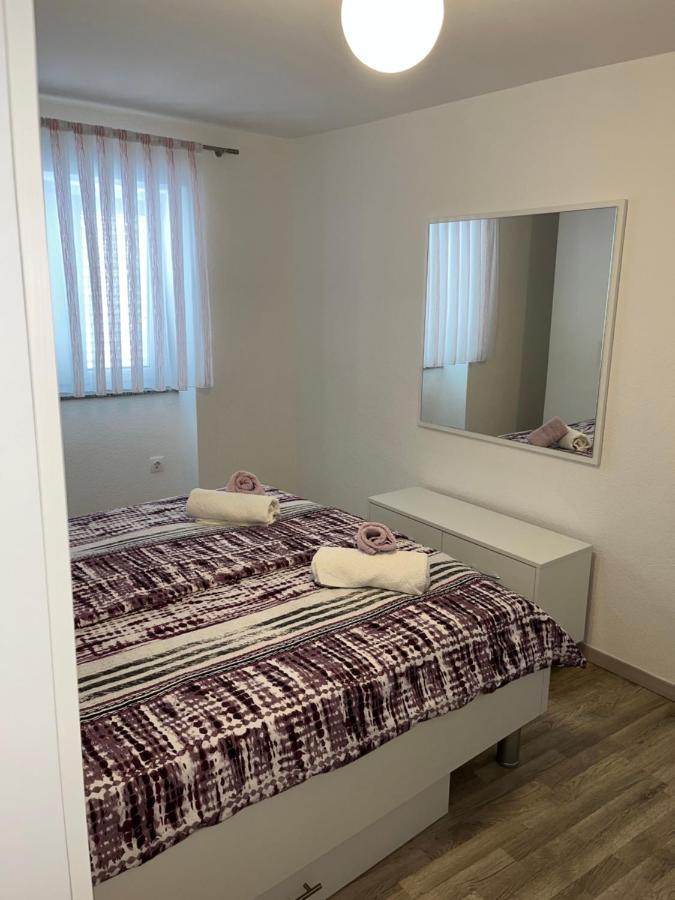 קריקווניצה Apartmani Marina מראה חיצוני תמונה